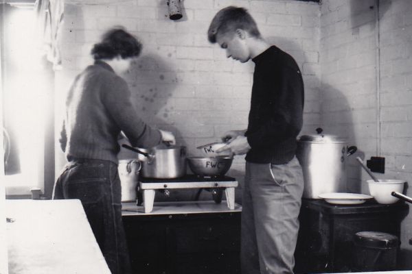 Jennifer and Jim prepare lunch